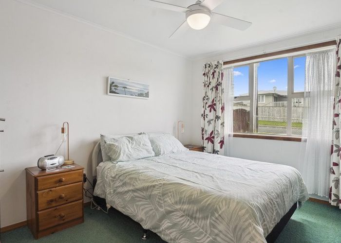 at New Lynn, Waitakere City, Auckland