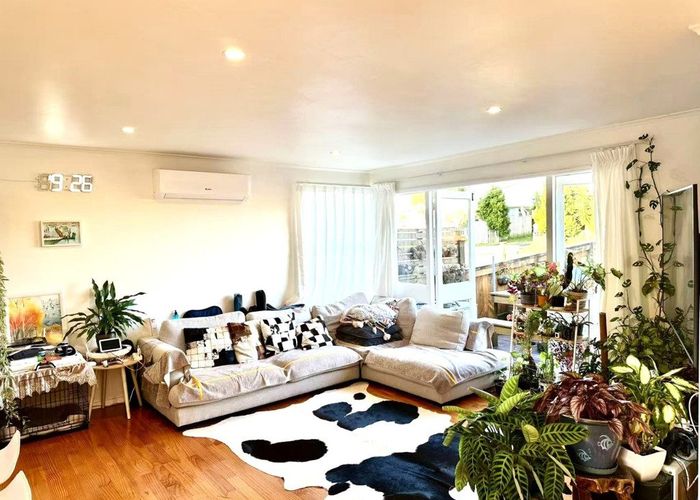  at 114 Lancaster Road, Beach Haven, North Shore City, Auckland