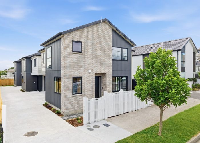  at 31 Range View Road, Mount Albert, Auckland City, Auckland