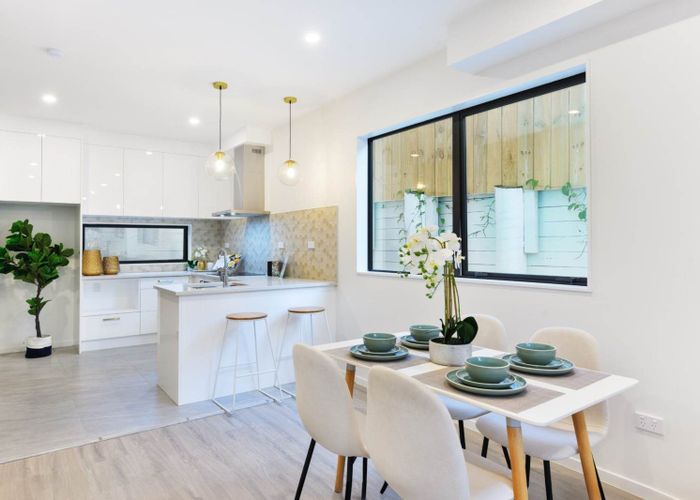  at 15F Tabitha Crescent, Henderson, Auckland