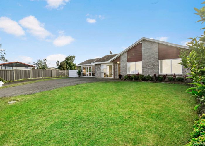  at 35 Bernina Place, Weymouth, Manukau City, Auckland