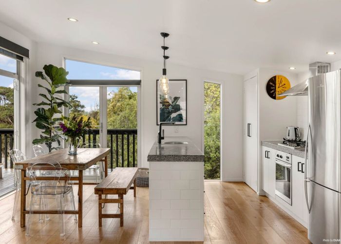  at 206a Old Titirangi Road, Titirangi, Waitakere City, Auckland