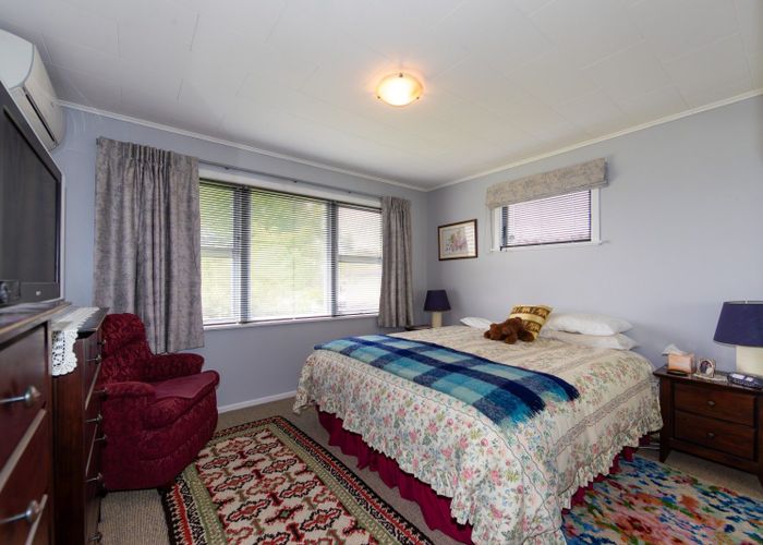  at 6 Winchester Place, Tamatea, Napier