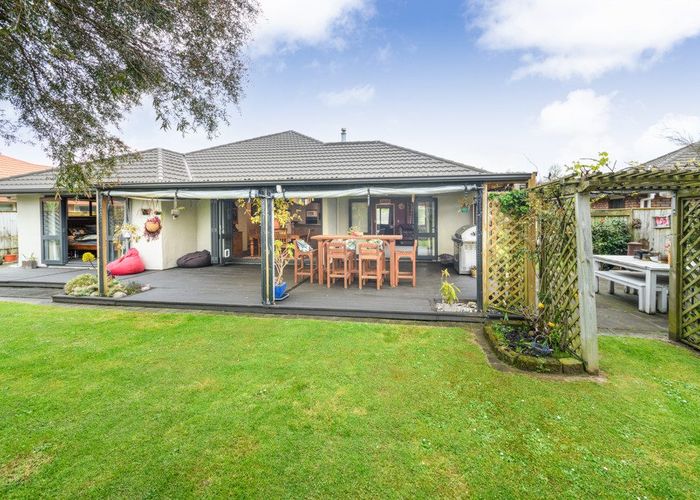  at 54 Roberts Line, Kelvin Grove, Palmerston North