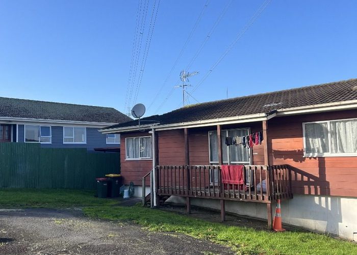 at 71 Flat Bush Road, Flat Bush, Manukau City, Auckland