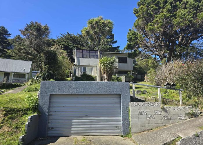  at 132 Parkvale Road, Karori, Wellington, Wellington