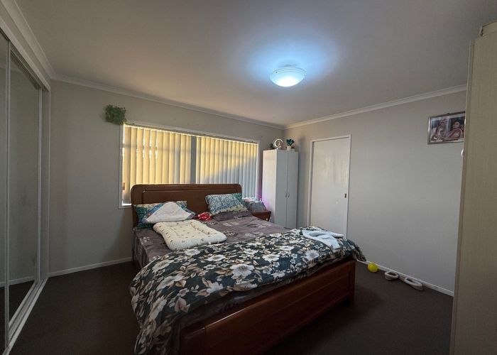  at 20 Medvale Avenue, Flat Bush, Manukau City, Auckland