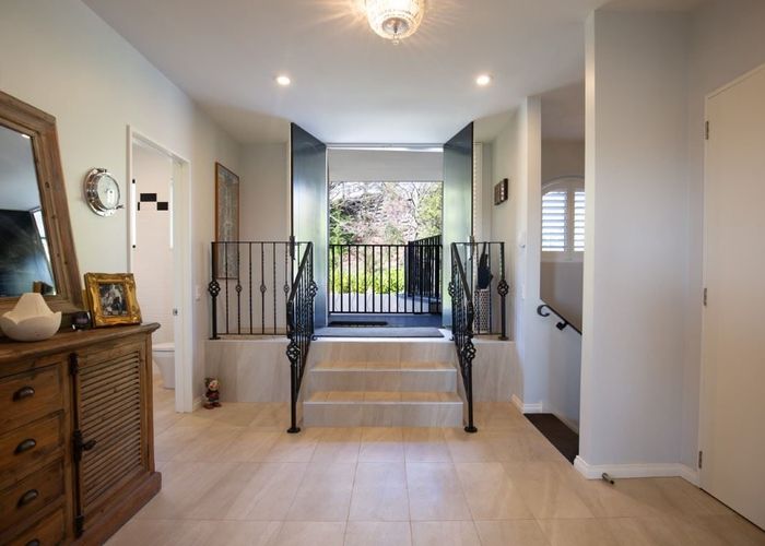 For sale 39 Overdale Drive, Cashmere, Christchurch City, Canterbury