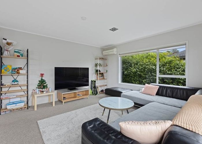  at 2/13 Kiri Place, Mairangi Bay, Auckland