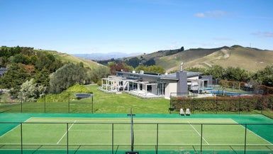  at 6 Te Roera Drive, Taradale, Napier