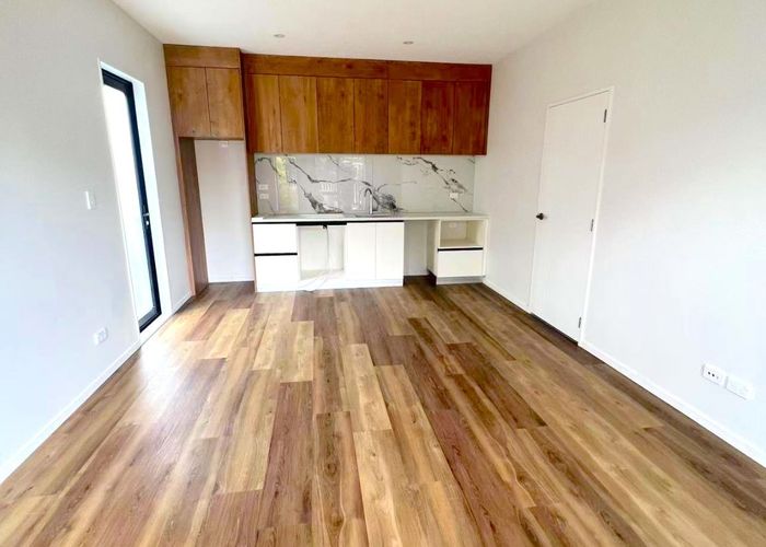  at 1 Benchmark Drive, Massey, Waitakere City, Auckland