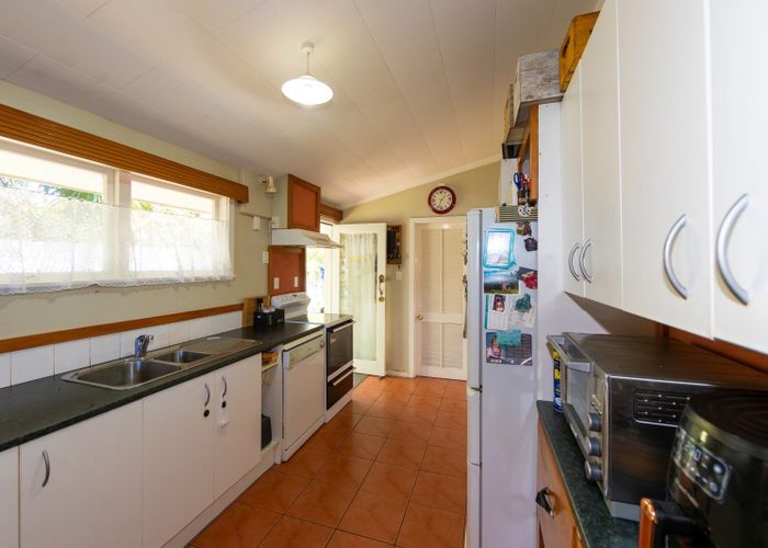 For sale 72 Avondale Road, Taradale, Napier, Hawke's Bay homes.co.nz