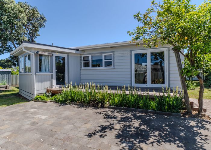  at 2/64 Menin Road, Onekawa, Napier, Hawke's Bay