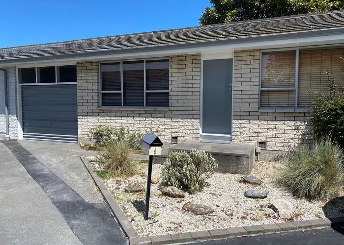  at 1/6 Timbertop Lane, Saint Martins, Christchurch