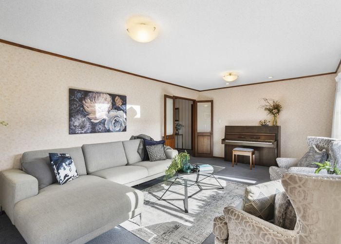  at 63 Glenmore Road, Sunnyhills, Auckland