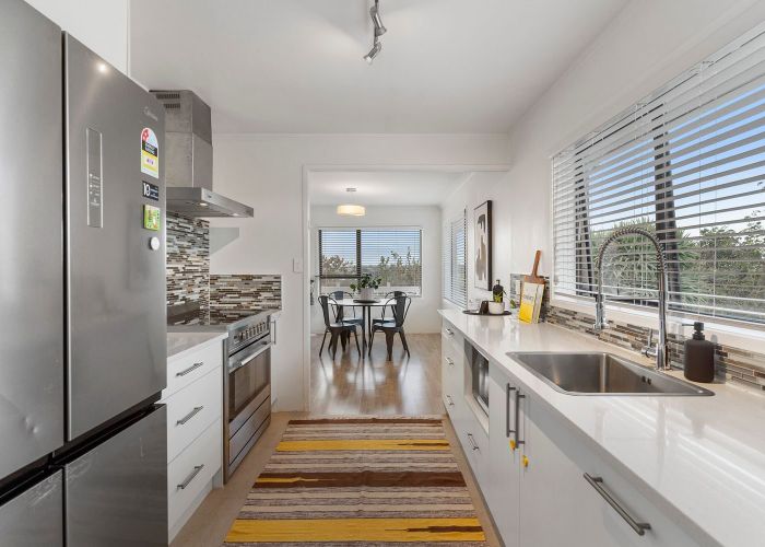  at 2/131 Mokoia Road, Birkenhead, North Shore City, Auckland