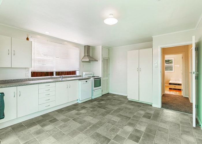  at 9 Parker Avenue, New Lynn, Auckland