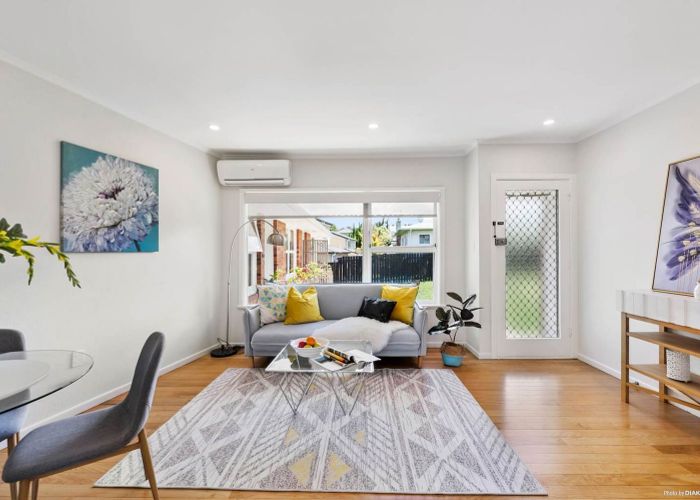  at 2/30 Hororata Road, Hauraki, North Shore City, Auckland
