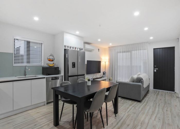  at 19C Farwood Drive, Henderson, Waitakere City, Auckland
