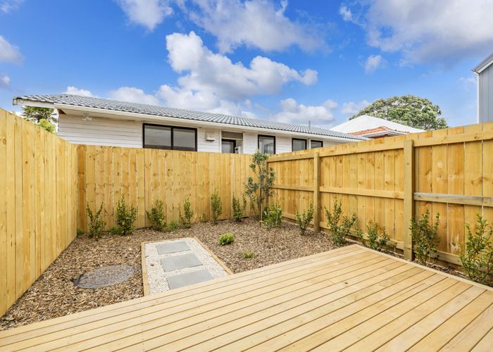  at 14D Durham Street, Te Atatu Peninsula, Waitakere City, Auckland