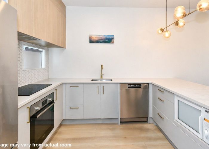  at 15 Papa Takaro Lane, Flat Bush, Manukau City, Auckland