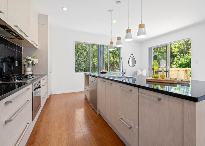  at 102 Tiriwa Drive, Massey, Auckland
