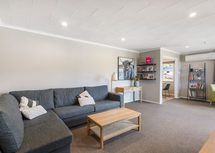  at 16 Spicer Place, Tawa, Wellington, Wellington