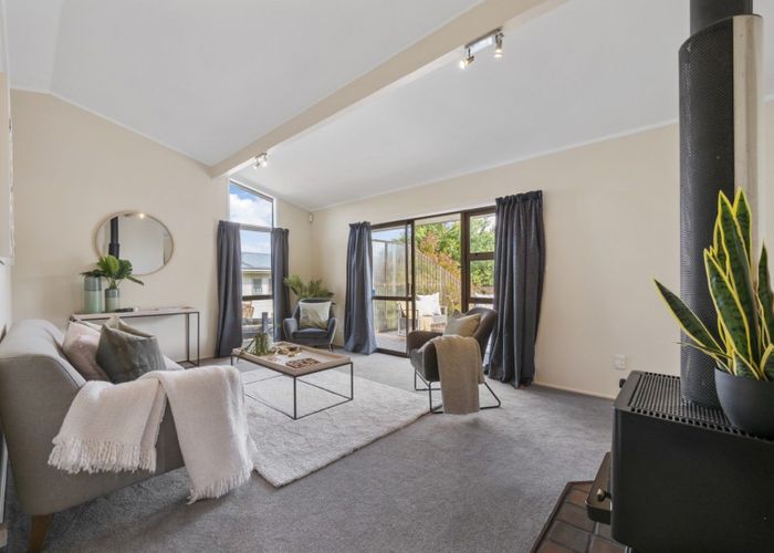  at 26 Dingadee Street, Welcome Bay, Tauranga
