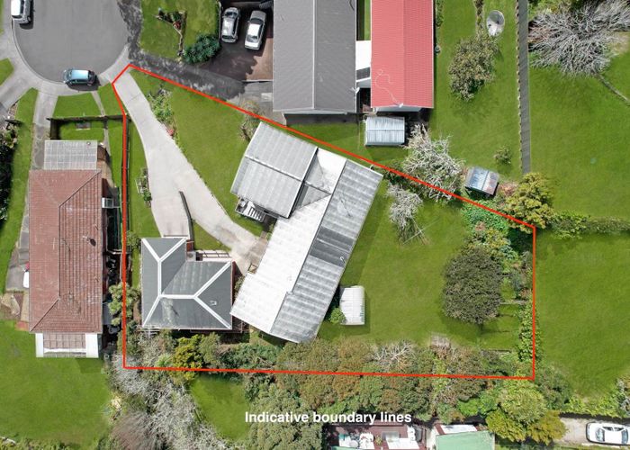  at 20 Wykeham Place, Glenfield, Auckland