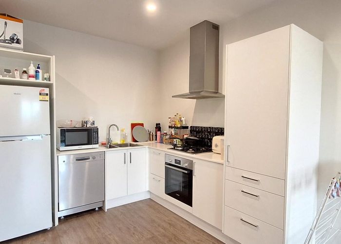  at 33 Canna Street, Totara Park, Manukau City, Auckland