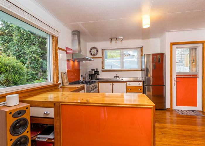  at 6 Harbour Terrace, Careys Bay, Port Chalmers