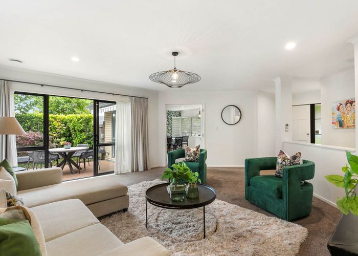  at 1 Kilsyth Way, East Tamaki Heights, Manukau City, Auckland