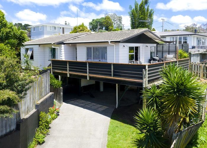  at 2/32A Helena Street, Massey, Waitakere City, Auckland