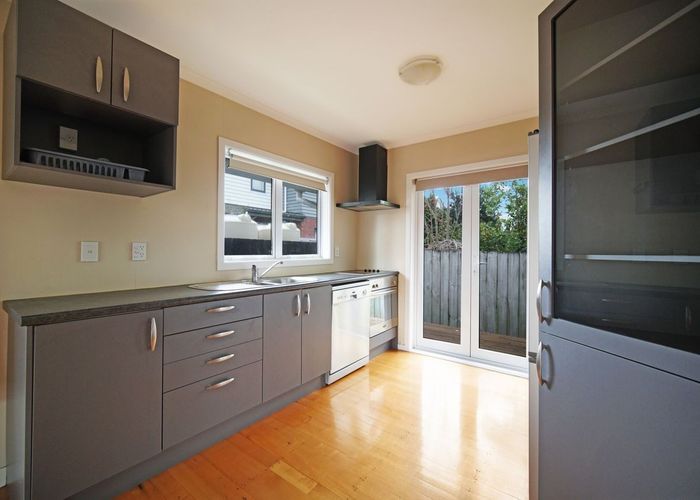  at 8 Border Road, Henderson, Waitakere City, Auckland