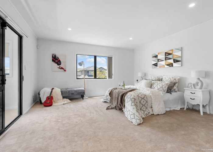  at 8 Sandy Lane, Avondale, Auckland
