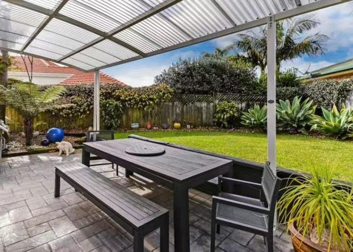  at 98 Landing Drive, Albany, North Shore City, Auckland