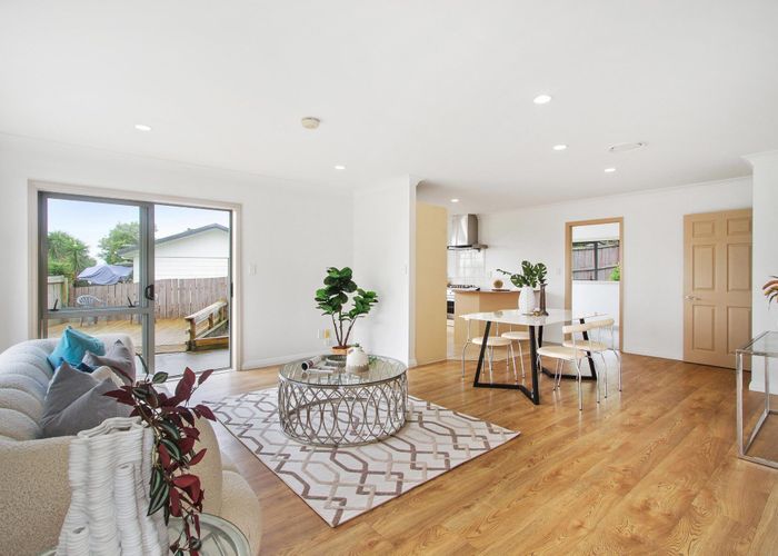  at 39A Hollyford Drive, Clover Park, Auckland