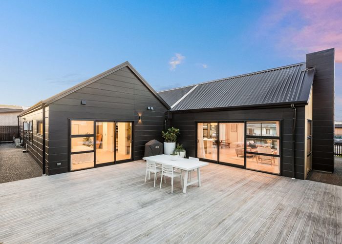  at 75 Queen Charlotte Drive, Aotea, Porirua