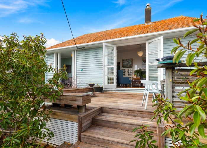  at 33 Aramoana Avenue, Devonport, Auckland