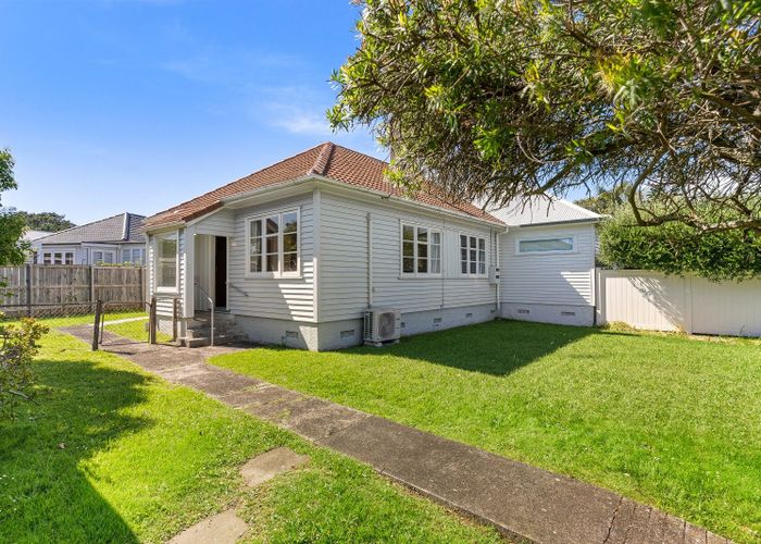  at 23 Clarence Road, Northcote Point, North Shore City, Auckland