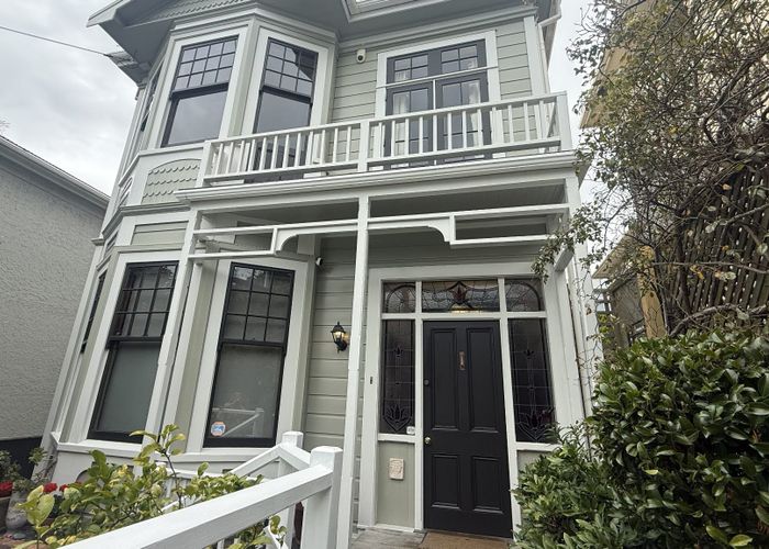  at 17 Park Street, Thorndon, Wellington