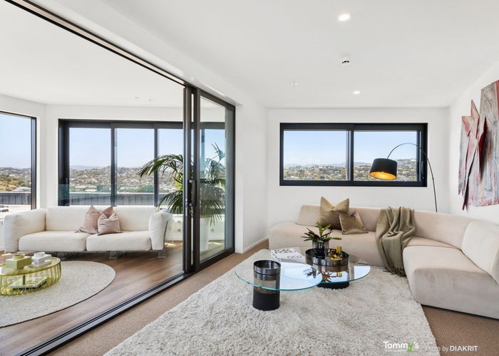  at 402/2 Ropa Lane, Maupuia, Wellington, Wellington