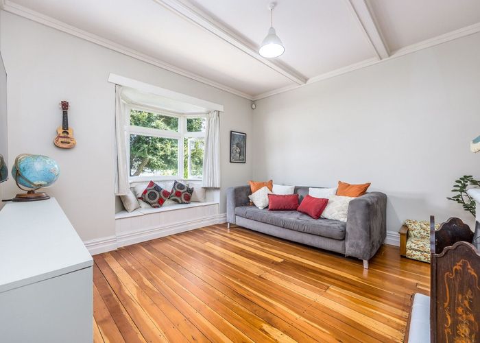  at 8 Craigbank Avenue, New Lynn, Waitakere City, Auckland