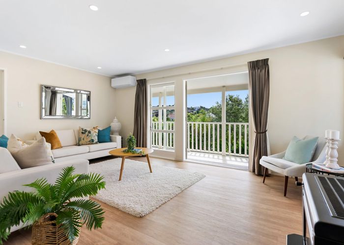  at 42 Oaktree Avenue, Browns Bay, North Shore City, Auckland