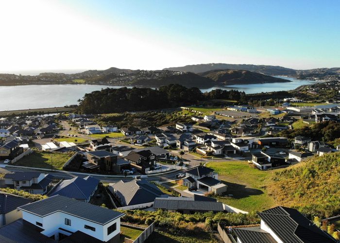  at 1 Kaiaho Close, Aotea, Porirua