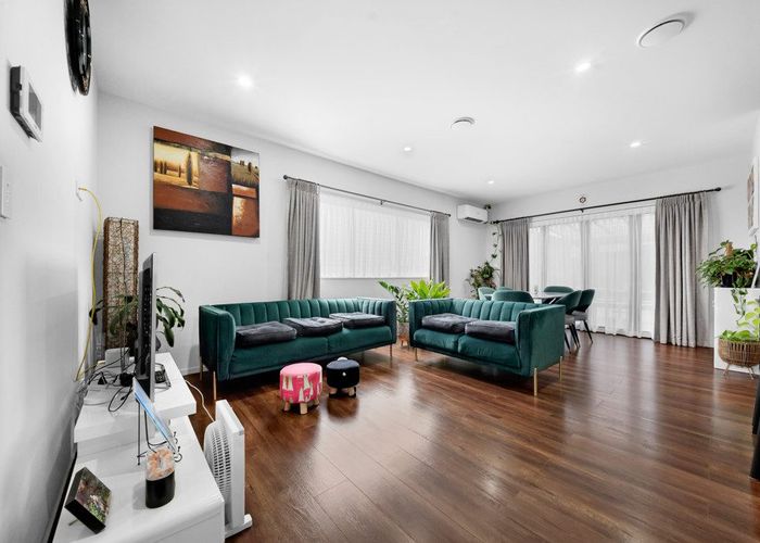  at 4 Tims Crescent, Flat Bush, Manukau City, Auckland