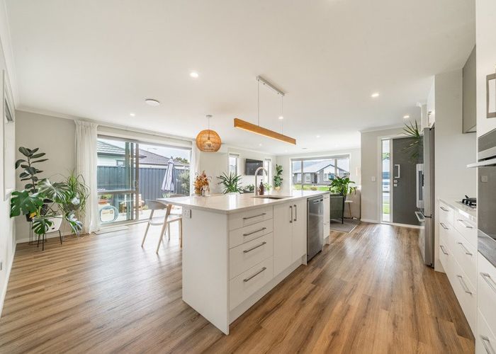  at 25 Cynisca Crescent, Wallaceville, Upper Hutt, Wellington