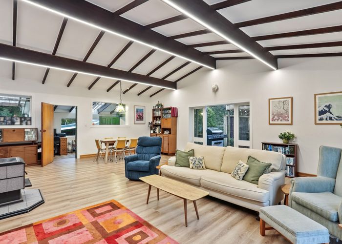  at 646 West Coast Road, Oratia, Waitakere City, Auckland