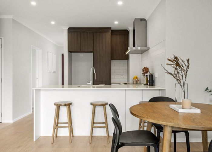  at 2/1 Parapara Place, Albany, North Shore City, Auckland