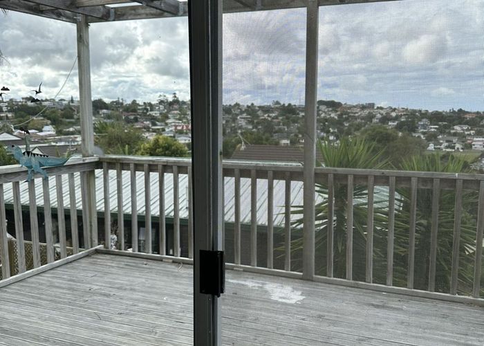  at 54 Target Road, Totara Vale, North Shore City, Auckland